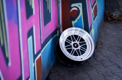 JR31 Gloss Black Machined Face