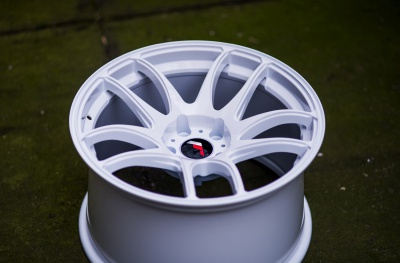 JR29 White