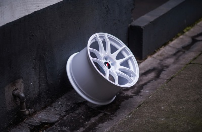 JR29 White