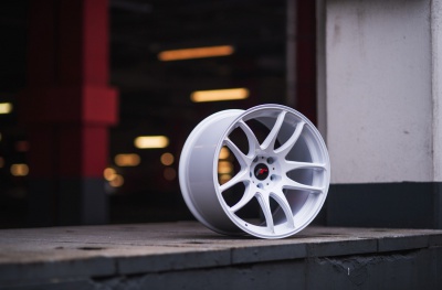 JR29 White