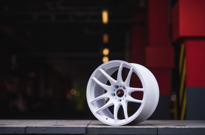 JR29 White