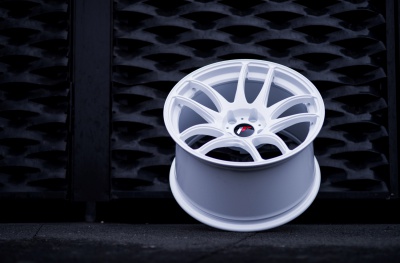 JR29 White