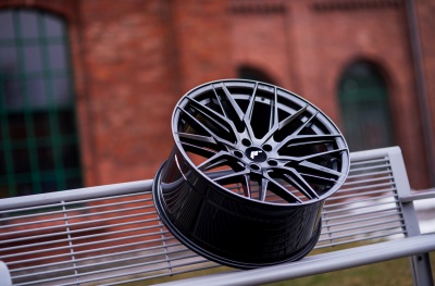 JR28 Hyper Black
