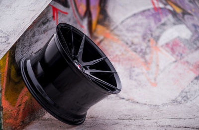 JR21 Glossy Black