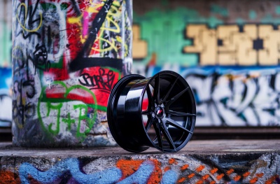 JR21 Glossy Black