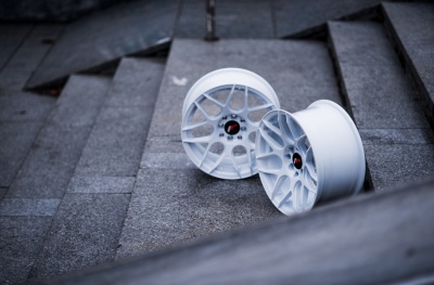 JR18 White