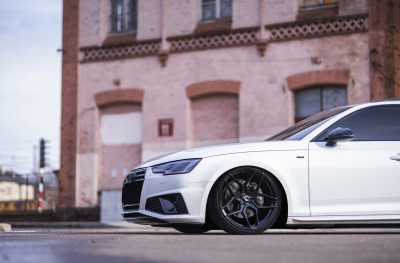 Audi Glossy Black