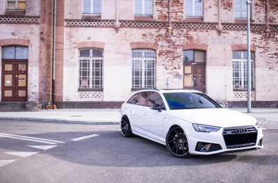 Audi Glossy Black