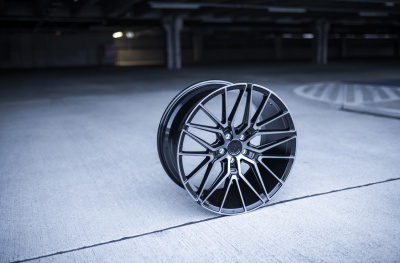 JR38 Black Brushed Tinted Face
