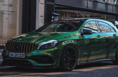 Mercedes-Benz pics