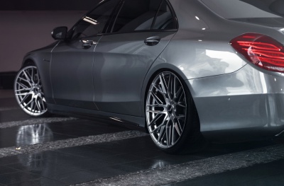 Mercedes-Benz pics