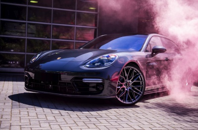 Porsche pictures