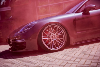 Porsche japan racing rim details