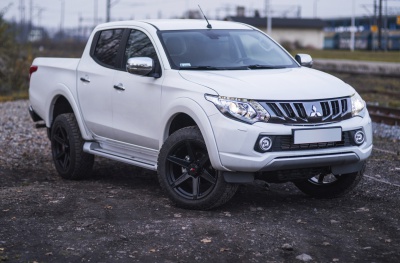 Mitsubishi pictures