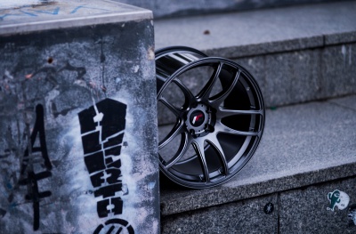 JR29 Hyper Black