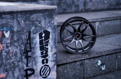 JR29 Hyper Black