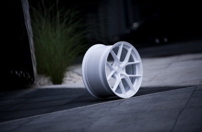 SL01 White