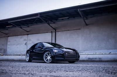 Audi JR42