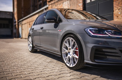 Volkswagen japan racing wheels details