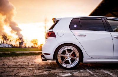 Volkswagen Golf / R / GTI