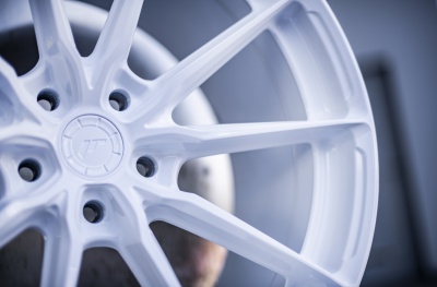JR37 White