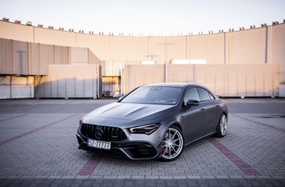 Mercedes-Benz pics