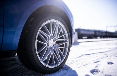 Porsche japan racing rim details