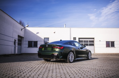 BMW 4 Series / M4