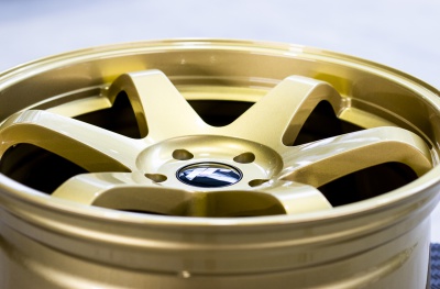 JR3 Gloss Gold
