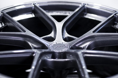 SL01 Gloss Graphite
