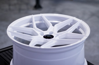 JR34 Gloss White
