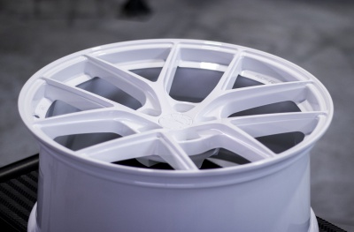 SL01 Gloss White