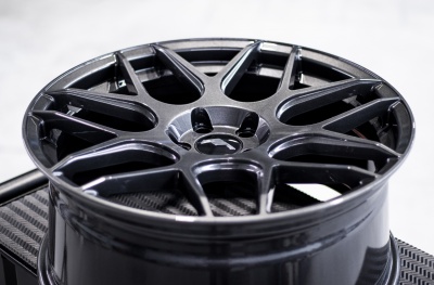 JR18 Gloss Graphite