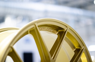 SL01 Gloss Gold