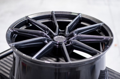 SL02 Gloss Graphite