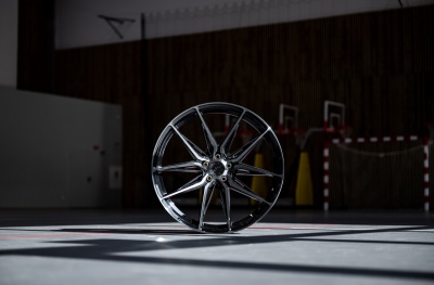 JR44 Gloss Black Machined Face