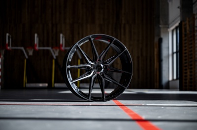 JR44 Gloss Black Machined Face