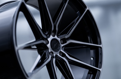 JR44 Gloss Black Machined Face