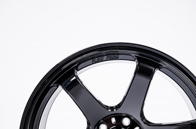 SL03 Glossy Black
