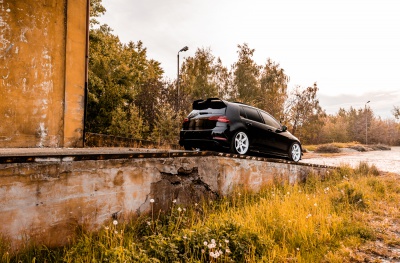 Volkswagen Golf / R / GTI