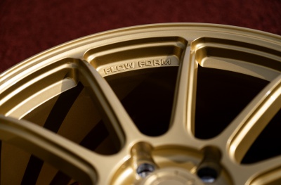 SL04 Gold