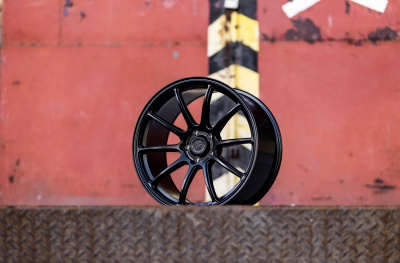 SL04 Matt Black