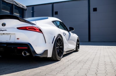 Toyota SL04