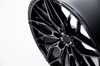 JR46 Gloss Black Machined Face