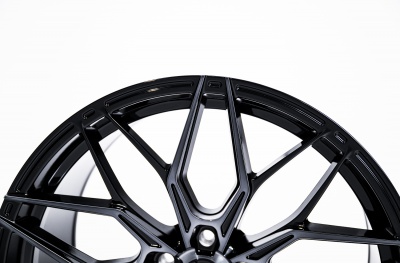 JR46 Gloss Black Machined Face