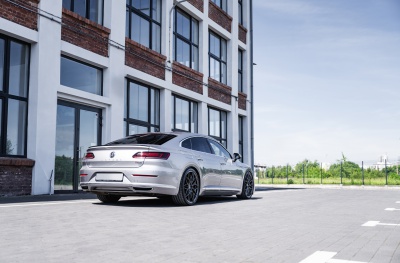 Volkswagen japan racing wheels details