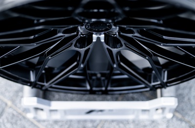 JR46 Gloss Black Machined Face