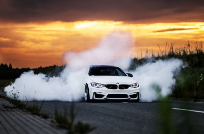 BMW 4 Series / M4
