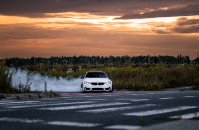 BMW 4 Series / M4