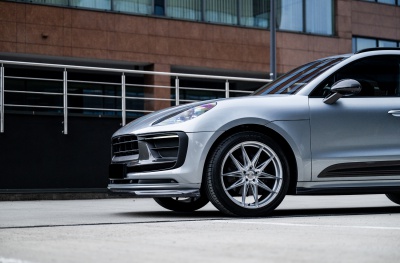 Porsche JR44